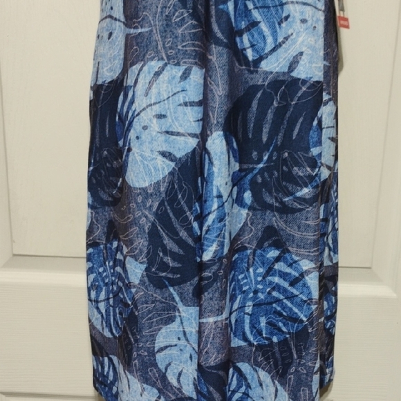 ZeroXposur Blue Patterned Apparel - Picture 5 of 13